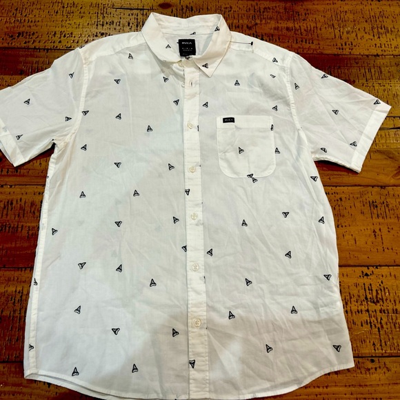 RVCA Other - 𝅺RVCA Button Down Shirt